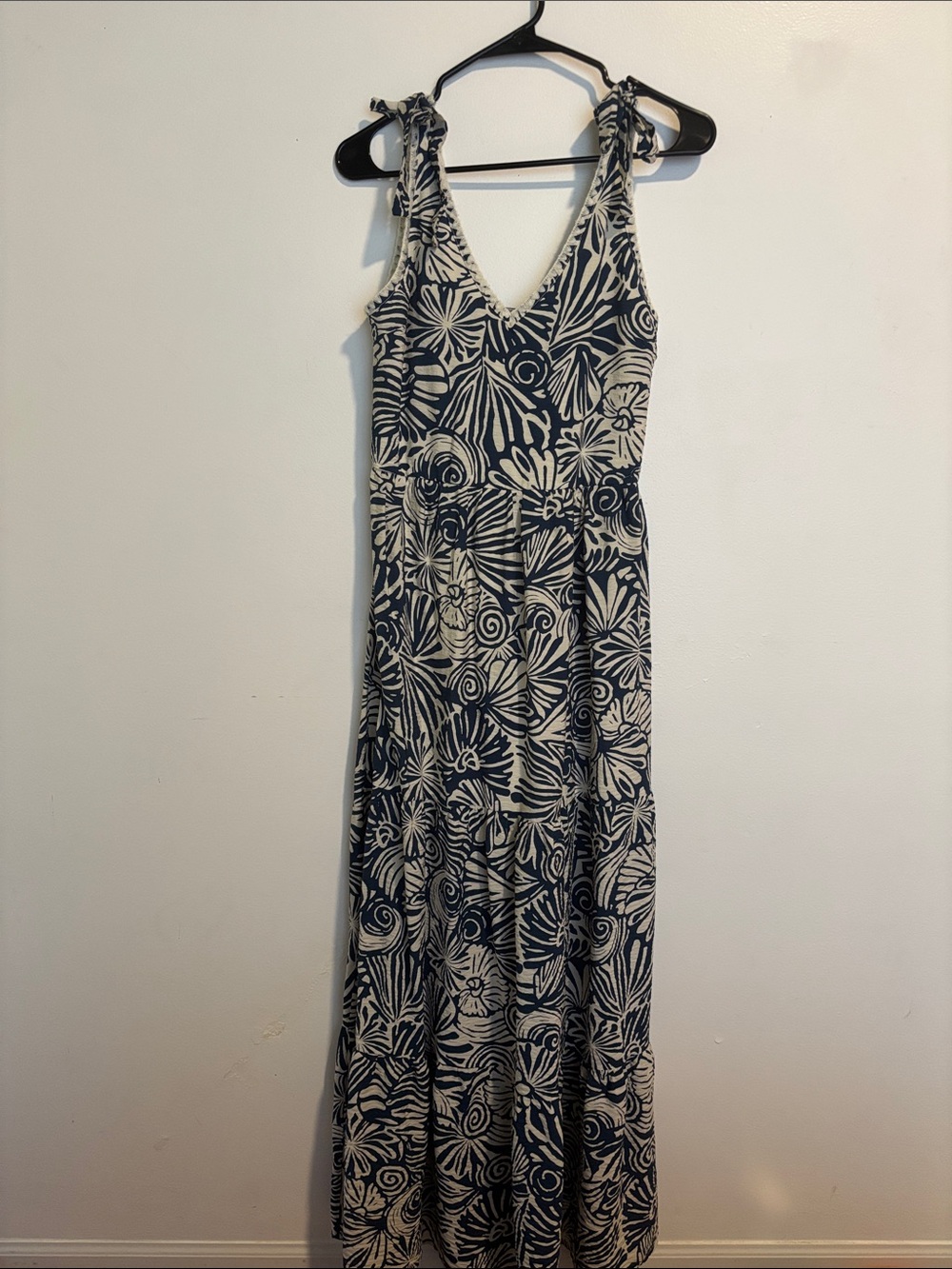 BKE Navy & Cream Floral Tie-Shoulder Maxi